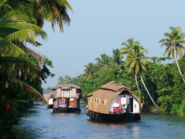 Kerala tour guide