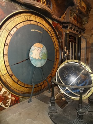 2017.08.22-018 horloge astronomique dans la cathédrale