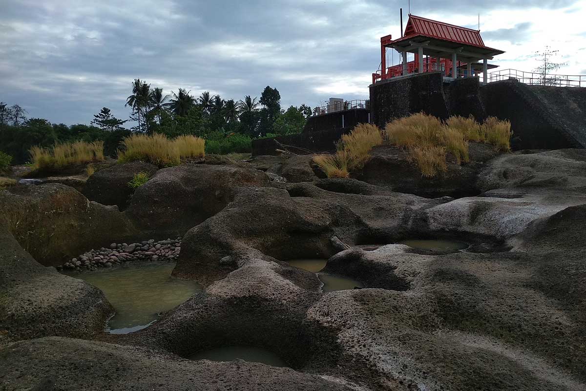 Hunting Foto Pemandangan Sungai Unik Di Kampili