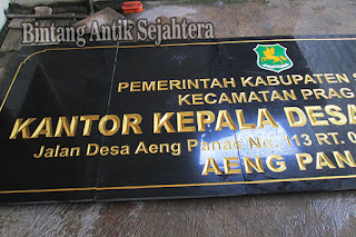 Prasasti Nameboard Granit