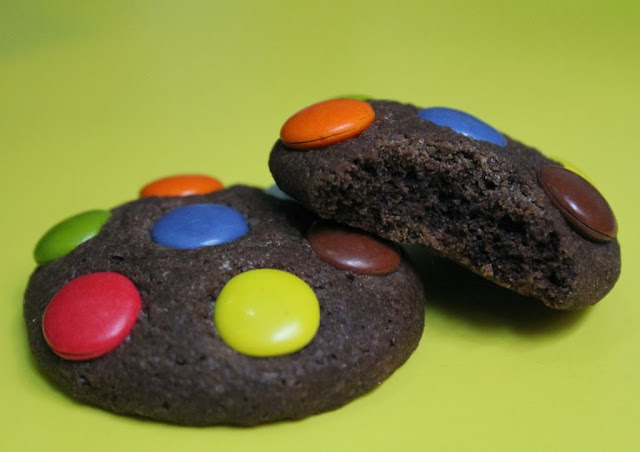 Galletas de chocolate y Lacasitos - El dulce mundo de Nerea