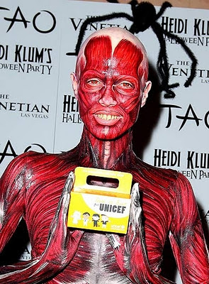 Heidi Klum photos Dresses As Dead Body for Halloween
