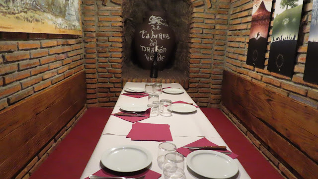 Cuevas del Molar. Restaurante de carnes.
