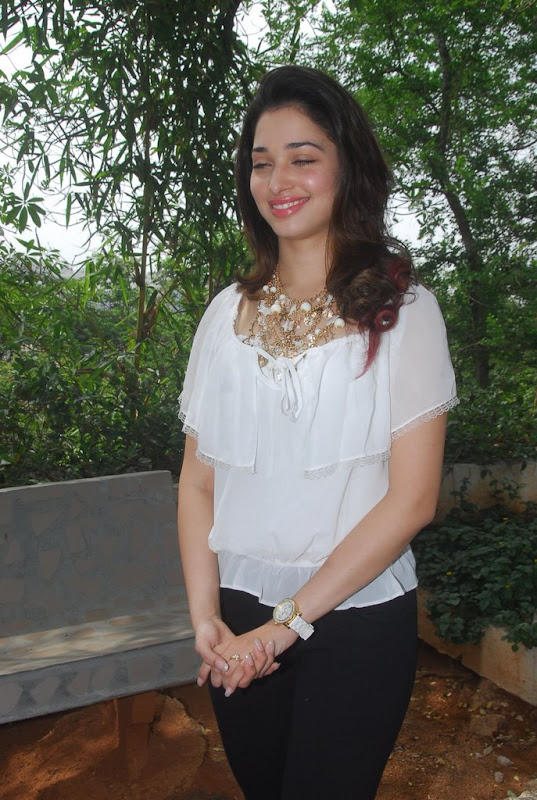 Actress Tamanna Latest Wallpaper StillsTamannah Wallpaper Gallery Photoshoot images