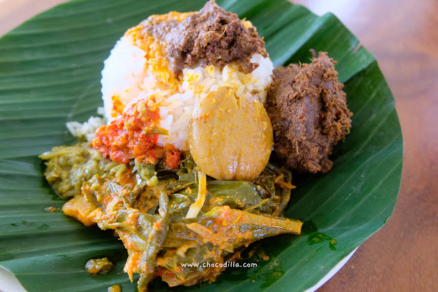 [Review] Pertama Kali Makan Nasi Kapau di Lapau Kapau Bukittinggi