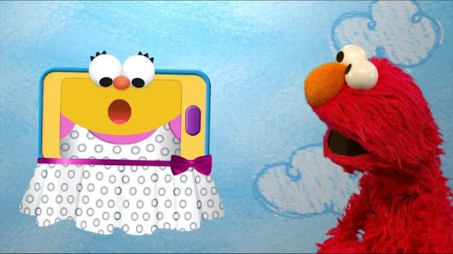 Sesame Street Episode 4806. Elmo's World Clothing.