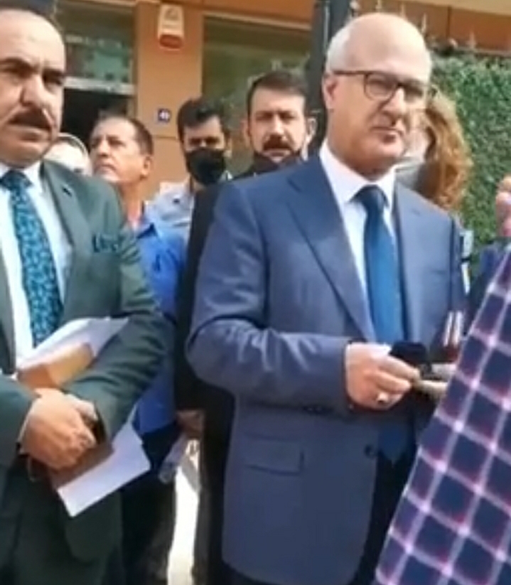 بالصوت والصورة وزير التربية من تركيا نحن مع طلاب الثالث ويعطي موعد جديد لامتحانات السادس الاعدادي بالصوت والصورة وزير التربية من تركيا نحن مع طلاب الثالث ويعطي موعد جديد لامتحانات السادس الاعدادي
