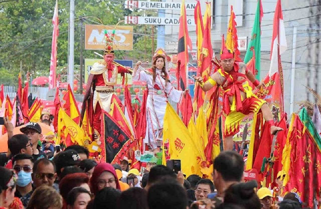Tatung, Tradisi Unik dan Ekstrem Perayaan Cap Go Meh di Singkawang