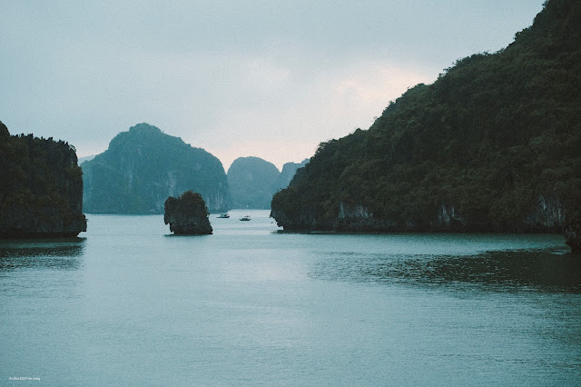 Fishing village in Ha Long bay