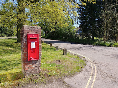 Photograph of Wall box GR at the top of Bell Lane at junction with the A1000 Great North Road, Bell Bar Image from the North Mymms History Project released under Creative Commons