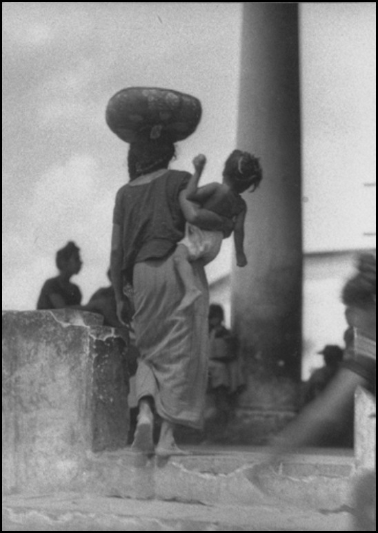 modotti_womanwith