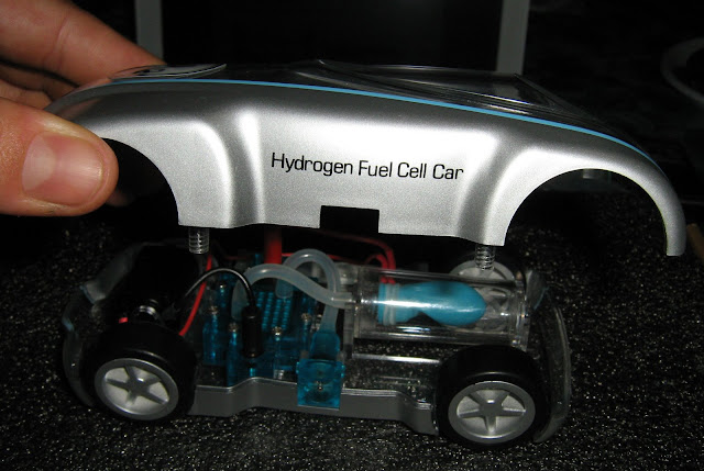 h2 fuel cell car