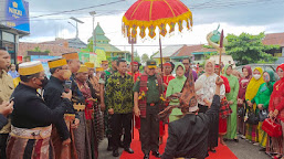  Kunker 2 Hari Di Bumi Tanadoang, Pangdam XIV/Hsn Disambut Pengalungan Bunga Oleh Bupati Kepulauan Selayar