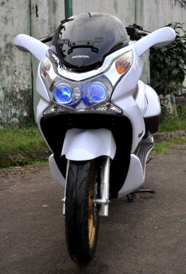 MODIFIKASI HONDA PCX  Indonesiadalamtulisan  Terbaru 2014