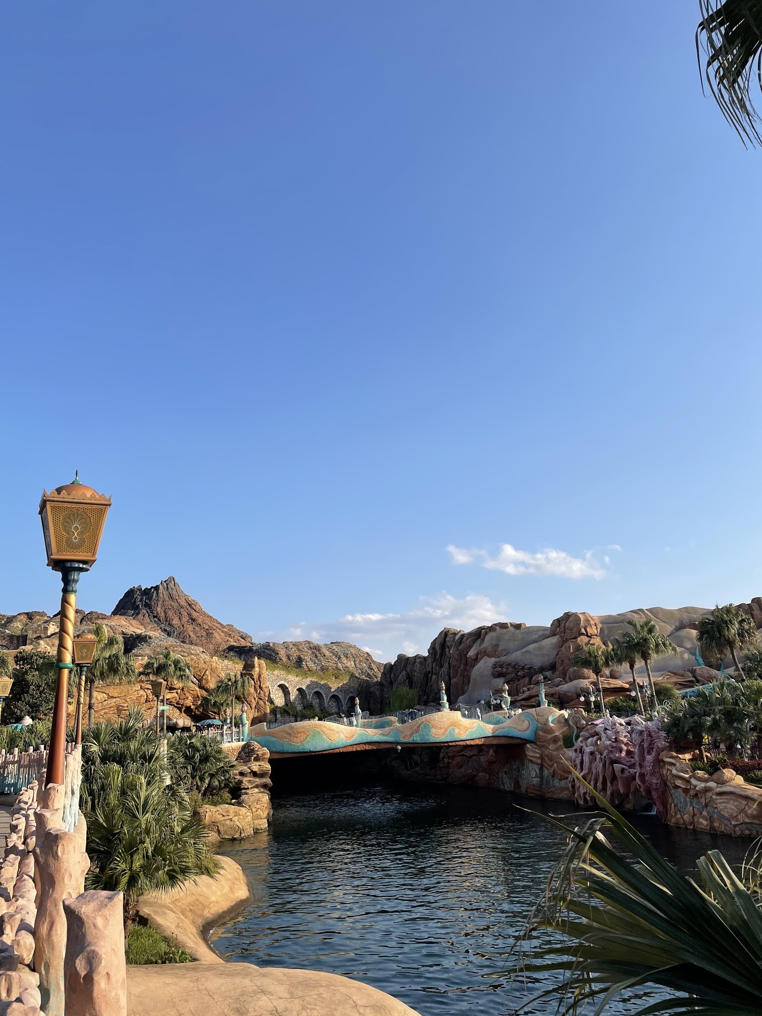 入園2万人 一人ディズニーシー体験レポート 21 4 11 日曜 暗闇の懐中電灯 入園2万人 一人ディズニーシー体験レポート 21 4 11 日曜 暗闇の懐中電灯