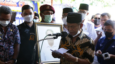 Lepas Jenazah Ketua KPU Sulteng, Gubernur : Almarhum Sosok Pahlawan Demokrasi