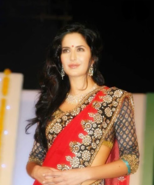 Katrina Kaif Hot Red Saree at Nakshatra Event 1