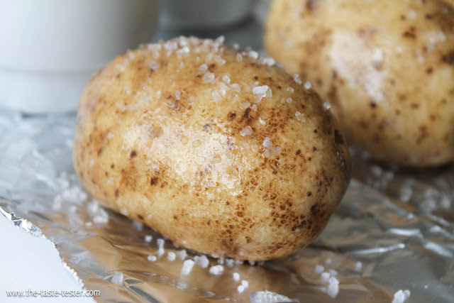 Broccoli Cheese Potatoes from www.the-taste-tester.com