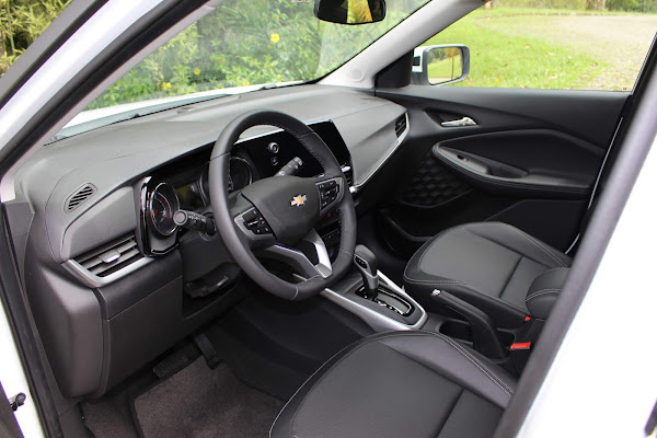 Nova Chevrolet Montana 2023 - interior