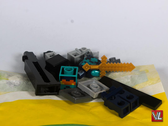 Set LEGO® Minecraft Magazine Gift 662305 Nether Hero and Enderman (Herói de Nether e Enderman)