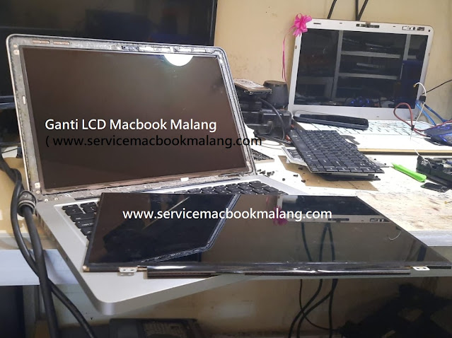 Service Ganti LCD LED MacBook Pro, MacBook Air, Macbook Retina di Malang