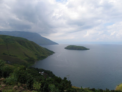 Delapan Gunung Berapi di Indonesia yang Menghebohkan Dunia - Borneo