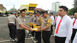 Kapolresta Bandar Lampung Beri Apresiasi dan Penghargaan Kepada 15 Personil Berprestasi