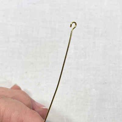Centered open wire loop