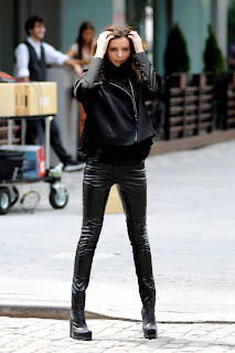 Miranda Kerr in sexy leather pants