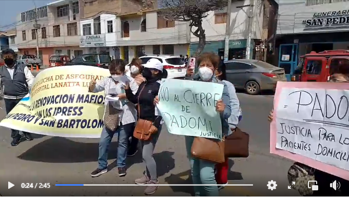 ASEGURADOS RECLAMAN A ESSALUD EN HUACHO Y EN MALA ASEN LOS QUE LES DA LA GANA 