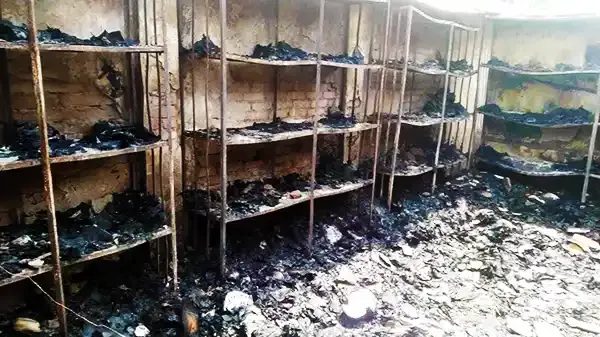 বকশীগঞ্জে দিশেহারা ব্যবসায়ী প্রতীক সাহা