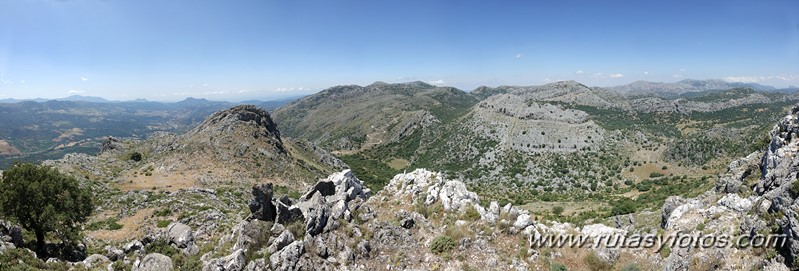 Subida al Martín Gil y Crestería de Sierra Blanquilla