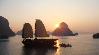 Sunrise on the Halong bay