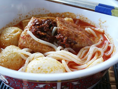 laksa singapore. A yummy bowl of curry laksa is