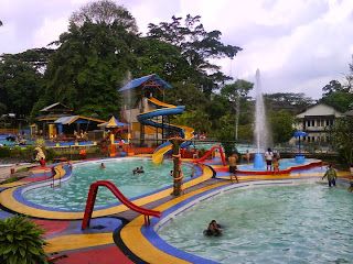 objek wisata di tasikmalaya - kolam renang