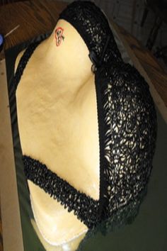 Boobs Cake with bra coverd on it in black color