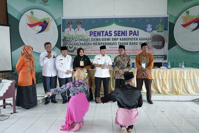 Asisten Perekonomian dan Pembangunan Buka Pentas Seni PAI Tingkat SMP Kabupaten Asahan.