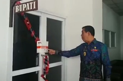 KPK Segel Ruangan Kantor Bupati dan Sekretaris Daerah Kabupaten Lampung Tengah