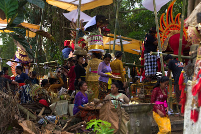 Colourful preparations for the ngaben ceremony
