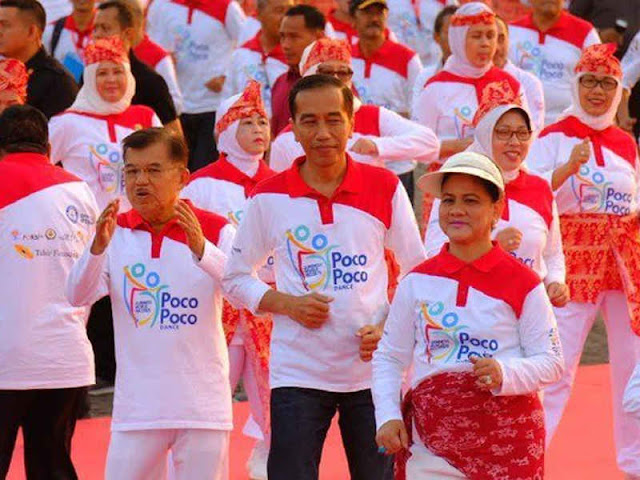 Presiden Joko Widodo Ikut Senam Poco-Poco Pecahkan Rekor Dunia