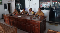 Bhabinkamtibmas Polsek Arahan Jalin Silaturahmi Dengan Pemerintah Desa Linggajati