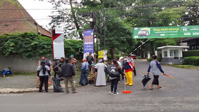 Kolaborasi Lintas Komunitas Gotong Royong Bersih-bersih Bandung