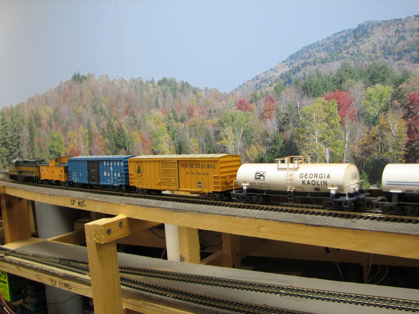 Mike McNamara's Northeast Kingdom Model Railroad: Photo Backdrops