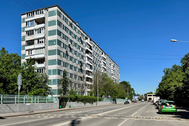 Загорьевский проезд, жилой дом / общежитие 1976 года постройки