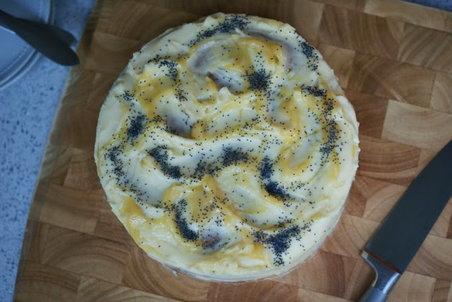 lemon and poppy seed cake with lemon buttercream and lemon curd swirls 