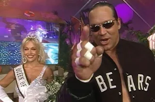 WCW Bash at the Beach 1997 - Debra & Steve 'Mongo' McMichael 