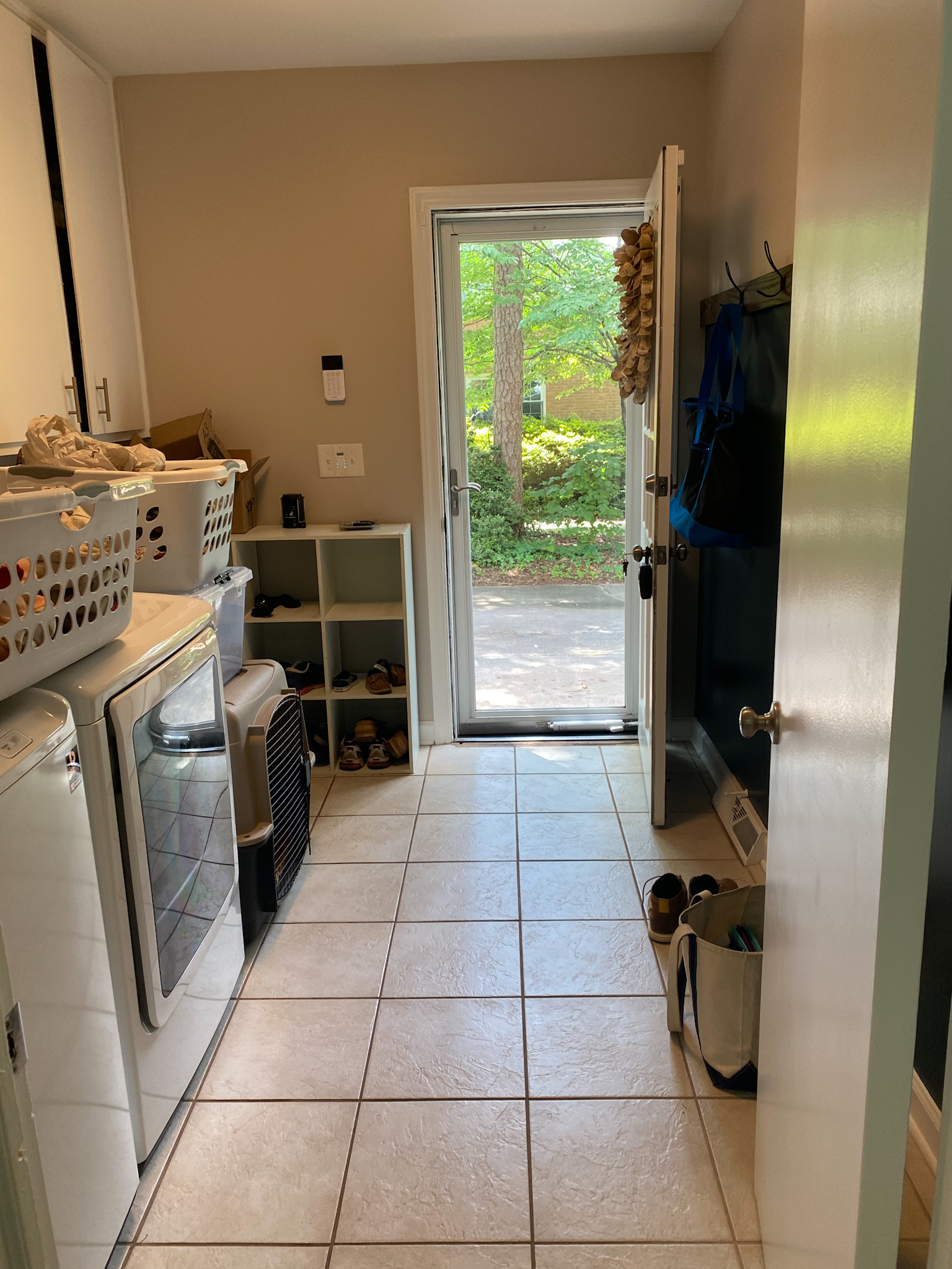 Before and After: The Laundry and Mud Room Reveal