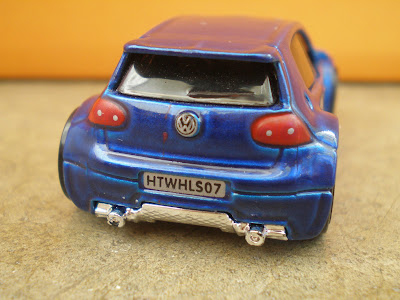 HOTWHEELS Volkswagen Golf GTi