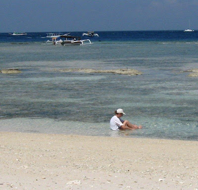 goers spell highlighting passing boat as well as non bestthailandbeaches: Gili Islands Updated