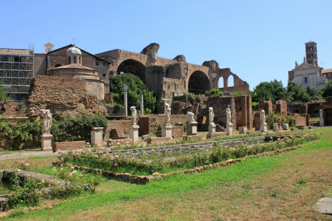 things to do in Rome; Roman forum